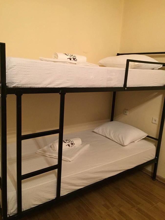 Mar Nero Hostel Батуми Екстериор снимка