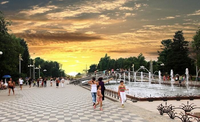 Mar Nero Hostel Батуми Екстериор снимка