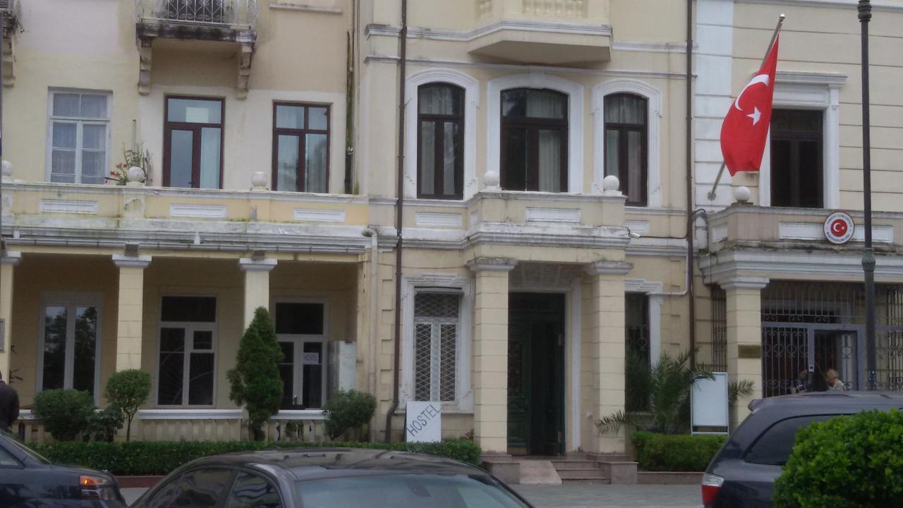 Mar Nero Hostel Батуми Екстериор снимка