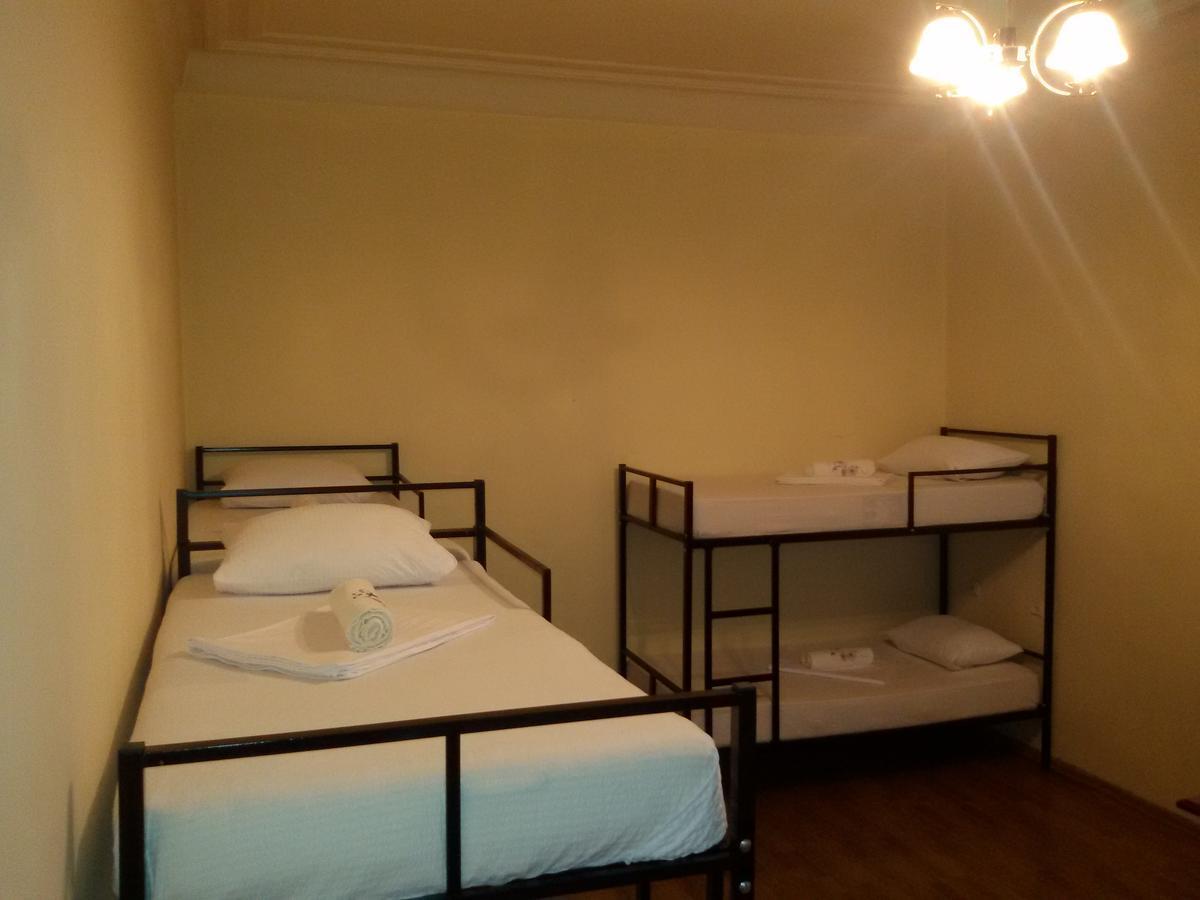 Mar Nero Hostel Батуми Екстериор снимка